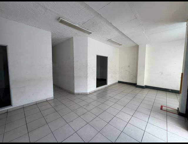 529M² WAREHOUSE TO LET IN STRIJDOMPARK